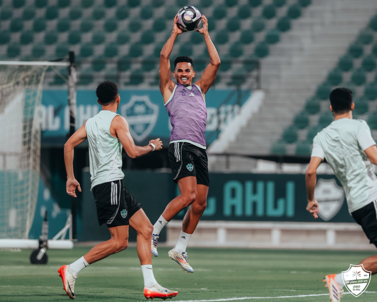 اشتقنالكم 🤩