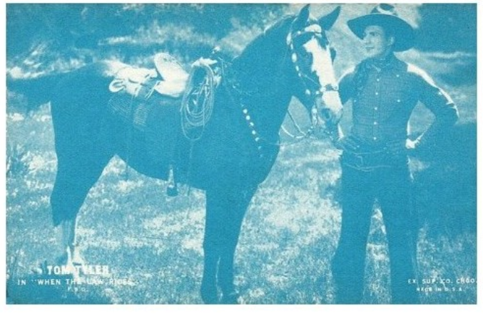 AventurasDeTom's tweet photo. Tom Tyler with his horse Flashlight on a turquoise ESCO exhibit card with a scene from the lost 1928 silent film "When the Law Rides" #ESCO #TomTyler #silentfilm #lostfilm #lostsilentfilm #western #exhibitcard #arcadecard #moviecard https://t.co/ywvimpCX5K