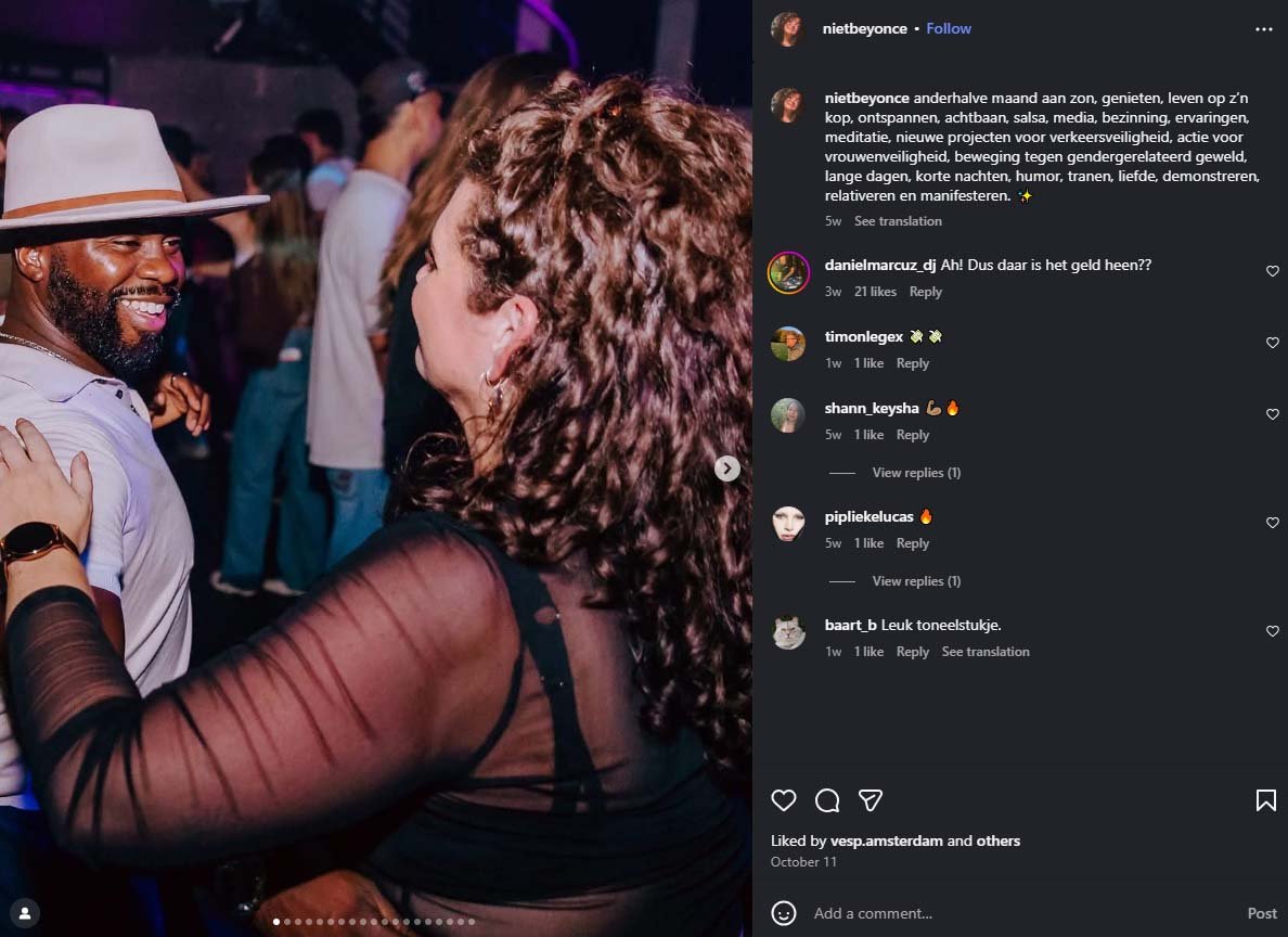 Voor wie zich afvraagt waar de dame, van wij eisen de nacht op, was gebleven.
Nou, eventjes op vakantie  (6 weken).