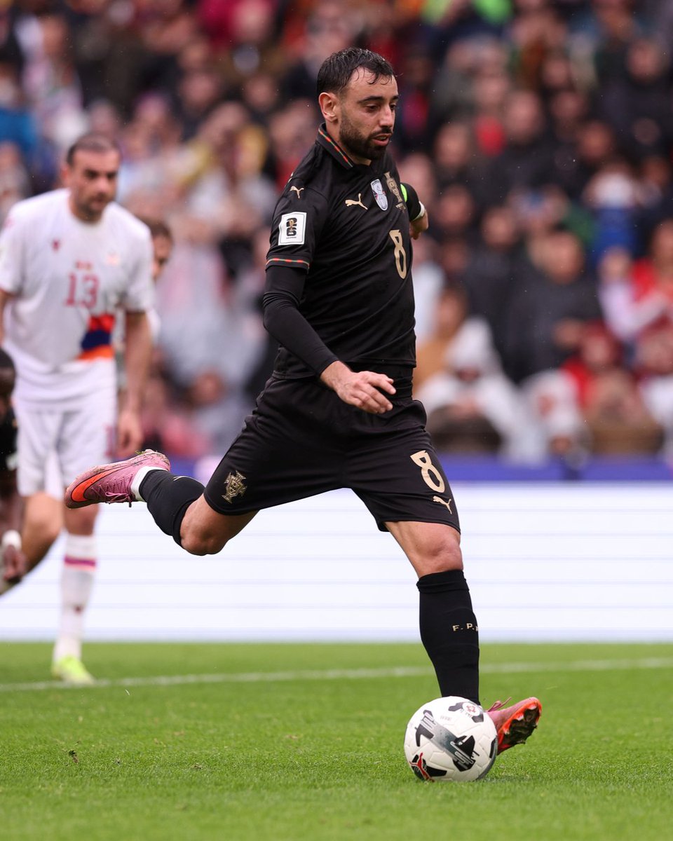 🎯 Score a hat-trick
🧳 Secure World Cup qualification
🙌 Win 9-1

A great day for Bruno Fernandes and Portugal!