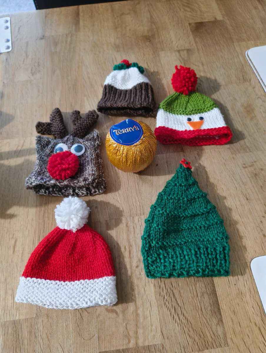 thecraftygnomecrafts.etsy.com/listing/178842…
Set of 5 chocolate orange covers. £20 inc tracked postage.