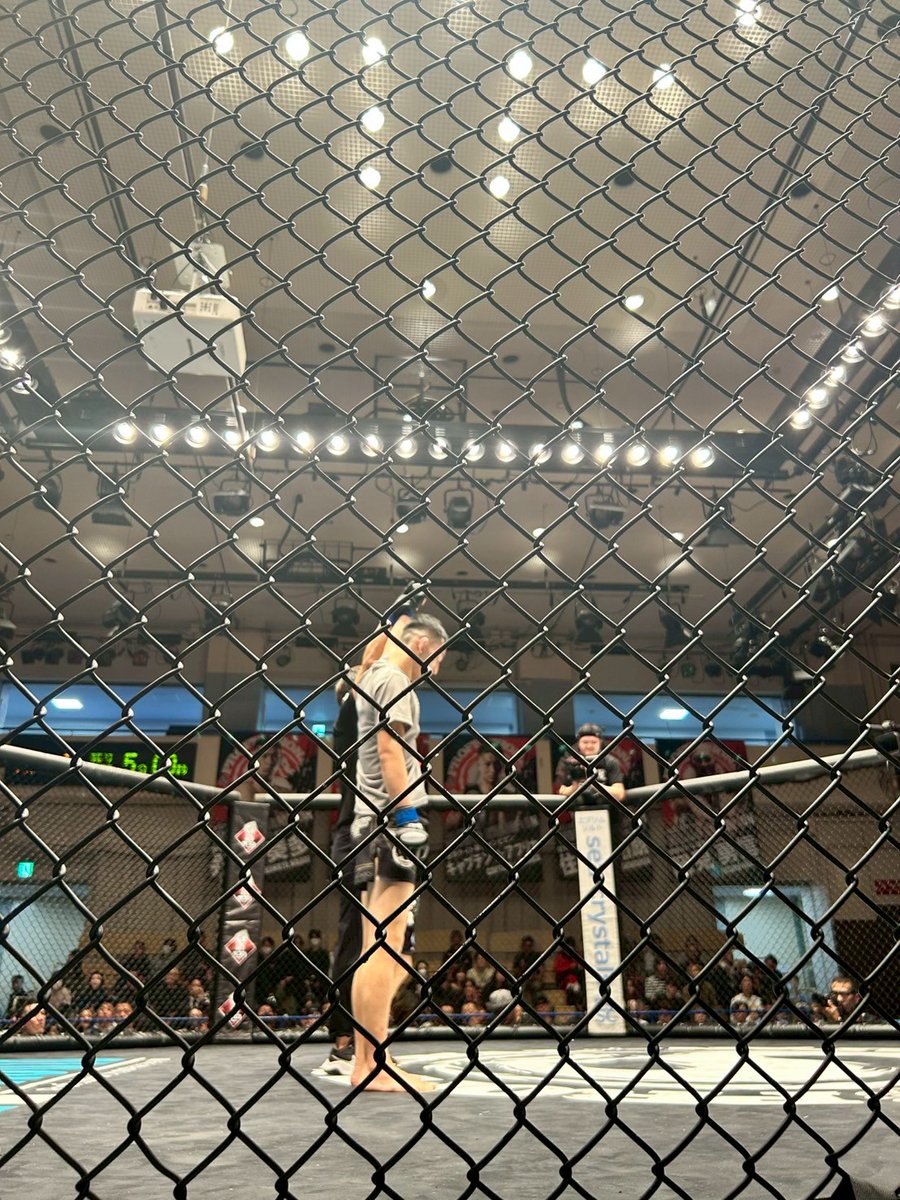 mma6624's tweet image. 11/16(日)プロフェッショナル修斗 Vol.9
後楽園ホール大会
当ジム所属の藤田ムネノリは一條貴洋選手を相手に判定3-0でプロ5勝目(3連勝)をもぎ獲りました。
応援して下さった皆さんありがとうございました。
#shooto1116 #submitmma #修斗 #藤田ムネノリ #栃漢餃太郎