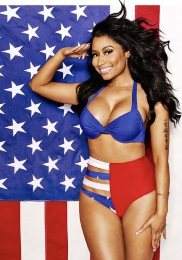 ginamilan_'s tweet image. Let’s go @NICKIMINAJ 🇺🇸🔥