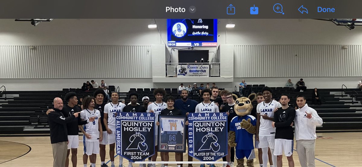 JaxonAutry's tweet photo. Week 13 @LopesBasketball. Sacrifice!!  Honored LCC Legend Quinton Hosley @HarlemT2 (2004 Region 9 Player of the year, 2004 1st team All American).  ⁦@bucketball⁩ Guys won 2 on the road (Colby, Frank Phillips) lost a close one to #2 South Plains at home. LopesUP
⁦ https://t.co/vAf5iwLMEa