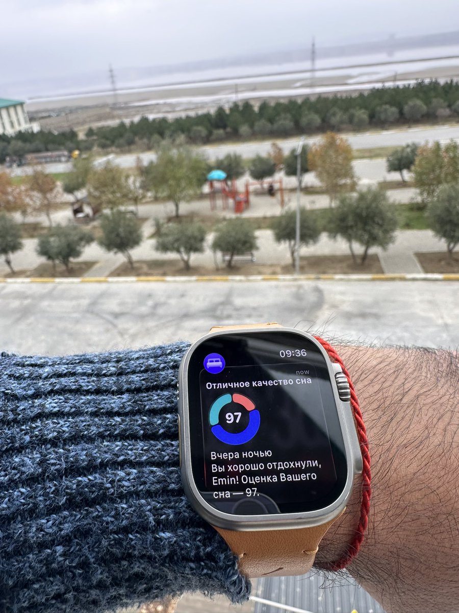 Не знаю, по каком принципу работают все эти оценки в смарт-часах и браслетах, но при оценке 97 из 100, я по идее должен себя чувствовать супер отдохнувшим, верно же?
Тогда почему я совершенно себя так не чувствую 😂