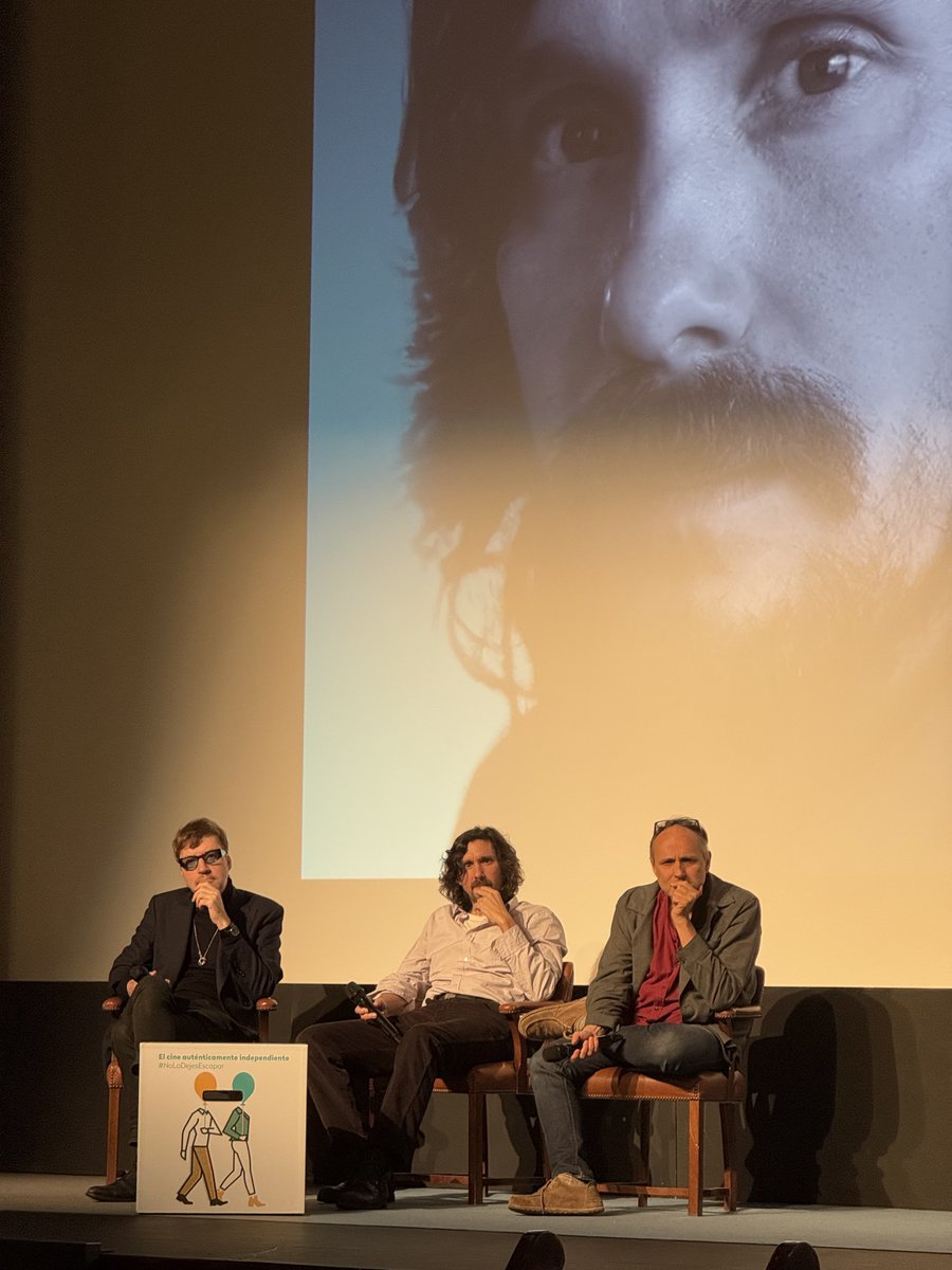 AlbertoLechugaG's tweet image. «Si vos filmás un vaso de agua diez segundos, es solo un vaso de agua. Si lo filmás diez minutos, ya empieza a ser otra cosa»