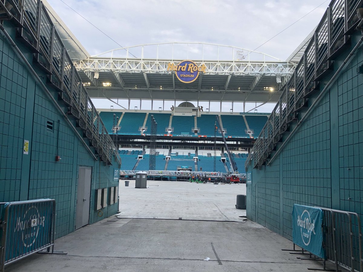 De los Dolphins desde chiquitito
(Es el primer partido que veo en mi vida)