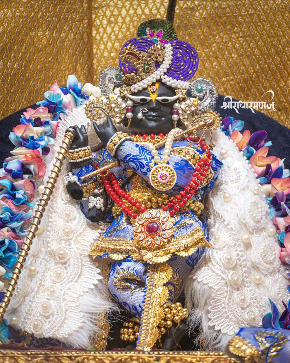 paramdisciples's tweet image. Hare Krishna Hare Krishna 
Krishna Krishna Hare Hare 
Hare Ram Hare Ram 
Ram Ram Hare Hare