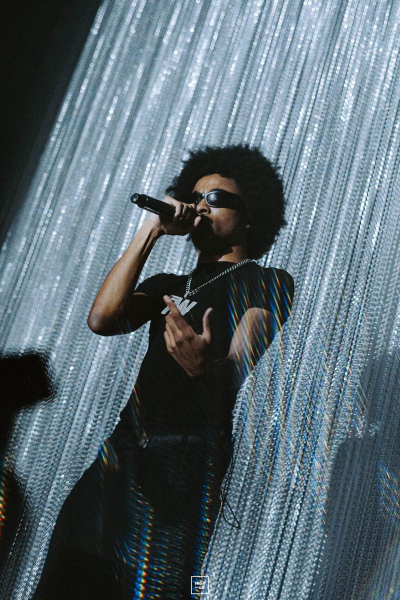 wrld_mag's tweet image. 🚨 CONCOURS 

GAGNE 2 PASS 2 JOURS + CAMPING POUR ASSISTER AU FCKNYE À BRUXELLES LE 30-31 DÉCEMBRE &amp;amp; 1 JANVIER !! 

Avec
• JOSMAN                               
• LA FÈVE
• PLK 
• VALD 
• L2B
.. 

Pour participer : 
• RT + FOLLOW @WRLD_MAG &amp;amp; @fcknyefestival 
• TAG 1 AMI(E)