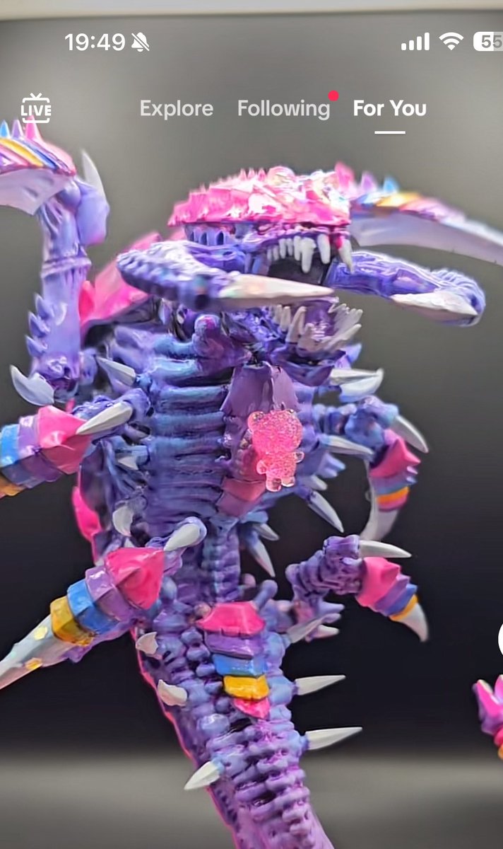 - Интересно, это какая травма должна случиться, чтоб такое начать делать?
- Травма головы, Света. Тяжелая тупая травма головы!