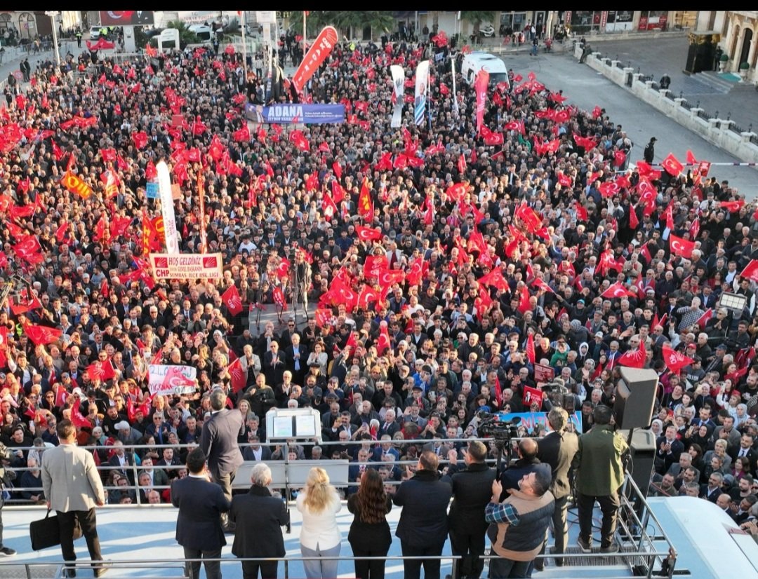 (Kilis Nüfus 160.000)

Binalar'da İçinde 1650m2 Alan Var,
Parmakla Saysan
2/3 bin Kişi Ancak 
Gelmiş,Onlarda Şehir Dışı,Hala Yok Millet Bizimle v.s.,:)))
Vallahi Kendi Seçmeninizle Dalga
Geçmeyin Bari.

İmamoğlu Chp'si Bitti

#DüşünMilletinYakasından