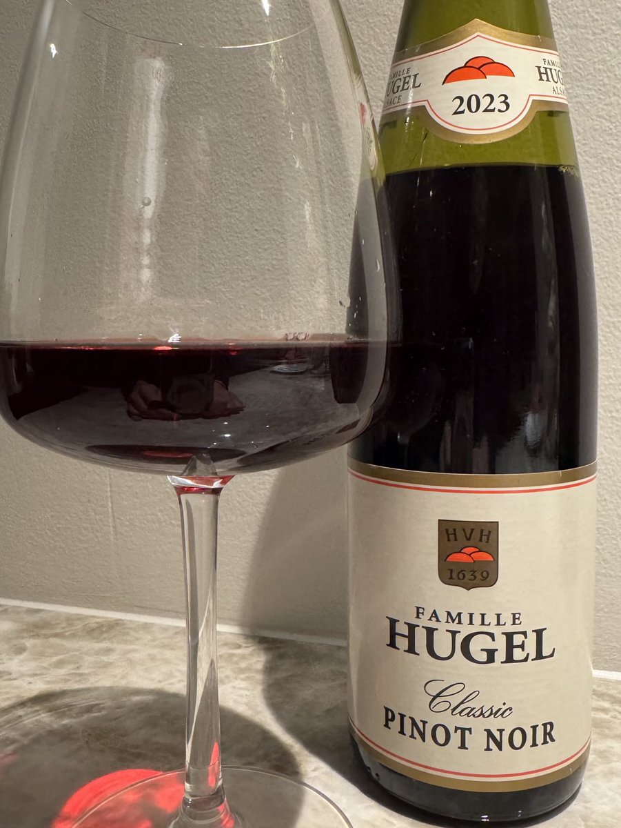 CruOrc's tweet photo. The perfect reward after a beautiful autumn hike! This Famille Hugel Classic Pinot Noir 2023 is absolutely delicious. #AlsaceWine #PinotNoir #AutumnVibes https://t.co/dG0VvMA0f6