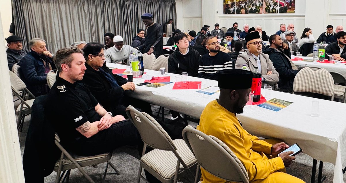 AMEA_Scotland's tweet image. @ukmuslims4peace
Dr Abdul Hayee,  President AMC
Mr Wassem Goraya, President AMEA
Imam Fakhar Aftab, Missionary-In-Charge AMC Glasgow
Inspector Iain Sibbald, Head Community Policing,Partick
Pastor Favour Asante, Greater Glory Ministry
Rev Peter Gill, Church of Scot
#muhammadforall