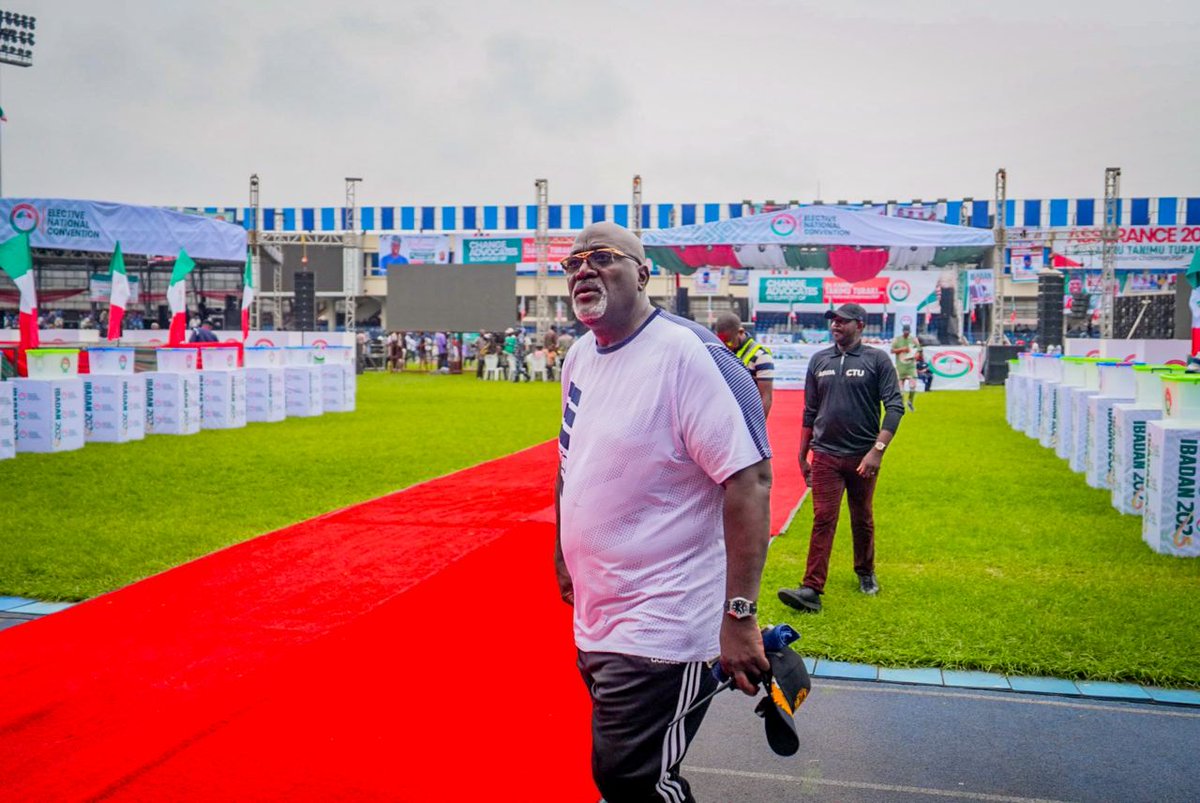 AdedejiOdidiOmo's tweet image. Special thanks to our “Star Boy,” H.E. Engr. Seyi Makinde, whose inclusive leadership helped us weather every storm. A true leader worthy of emulation.

Grateful to all leaders and members who made this a success.
God bless Nigeria, Oyo State &amp;amp; the PDP.
#pdpconvention
#odidiomo