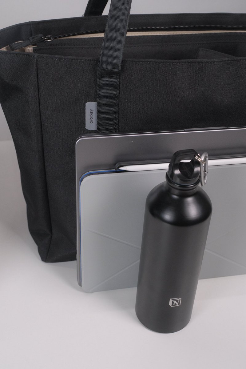 bettercreating's tweet image. A little dose of minimal everyday tech candy for you. Sharing my ultimate ‘3 Levels of Everyday Tech’ this week on the ‘Tube: youtu.be/ns1Z0ULGR4U. #minimal #vibes #minimaltech #minimaldesign  #edc #everydaytech #tech