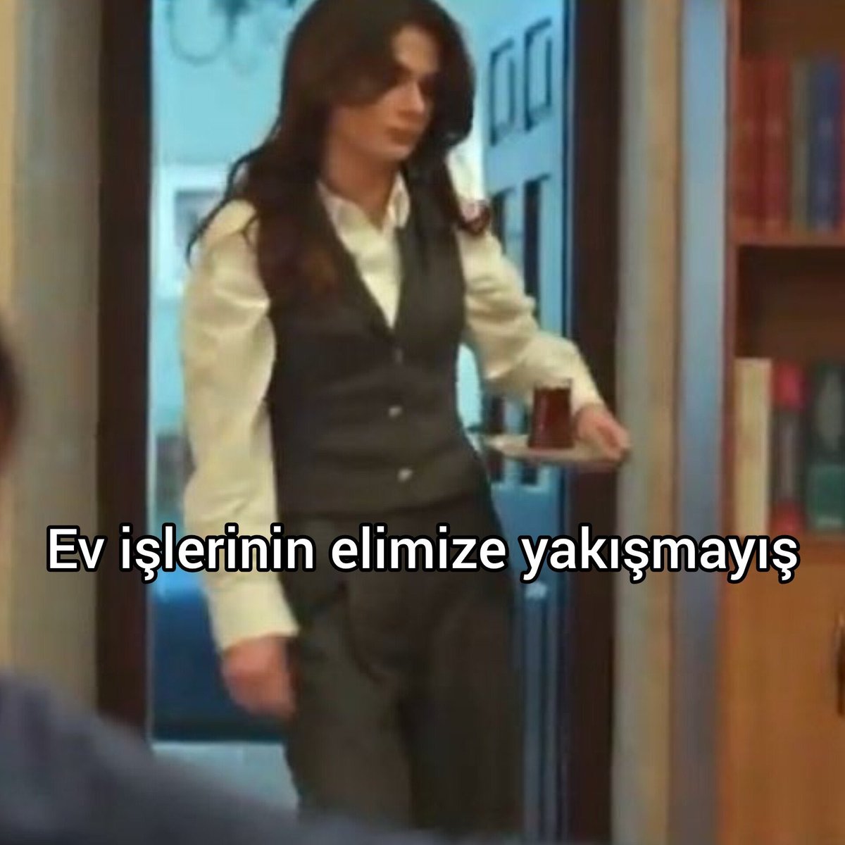 merymerss's tweet photo. az önce çay demlemeye çalıştım https://t.co/OikYIqhirX