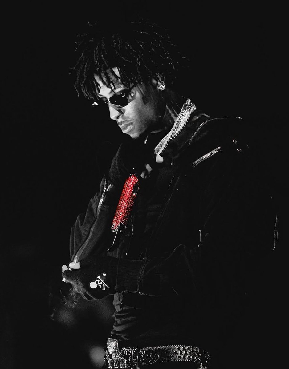 𝒎𝒊𝒔 tweet media