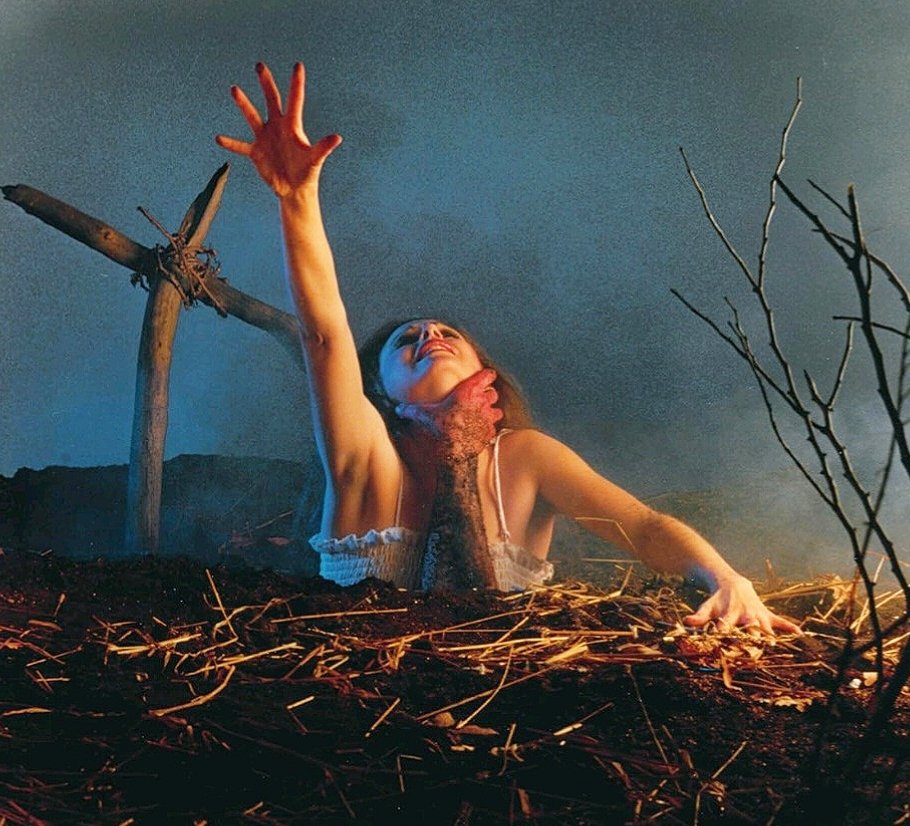 Hands up if you love '80s horror.