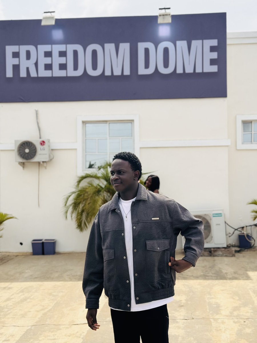 TeejayUI's tweet image. Hope y’all went to church today 🙂‍↕️🫰🏽✨