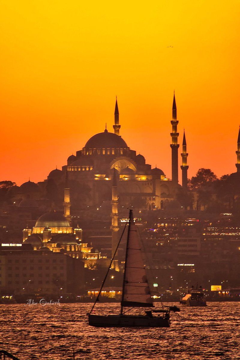 Yeni Camii ve Süleymaniye Camii 💫