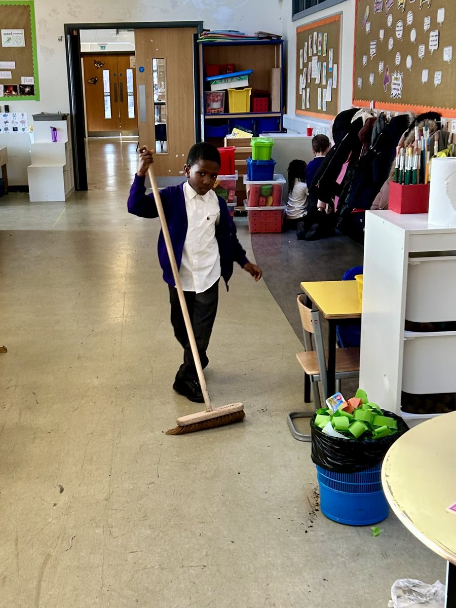 MrsP_StM's tweet image. Our new Play Champions had their first meeting on Friday! 🌟 They jumped straight into action, helping to tidy and prepare our open area so it&apos;s ready for children to learn, explore, and play. 🧹🌱✨ #SchoolCommittee #LearningThroughPlay #Article12 #Article31 @StMonicaMilton