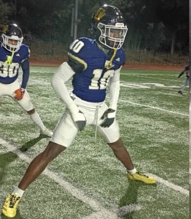 Blessed to take the field with my brothers and walk out with a playoff win. Defense played fast and physical all night. Work’s not done.

Locked in for Round 2. 💪🏾🏈
#Playoffs #MLB #OLB #Round2Next #LockedIn #SWD #CO2027