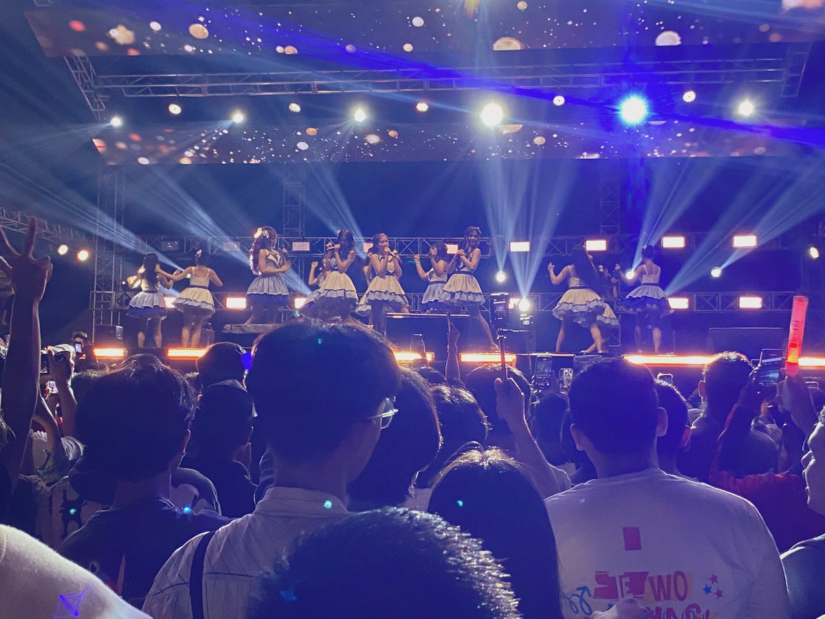novaqarana's tweet photo. @officialJKT48 Mau maju tapi inget umur ☺️ https://t.co/LM7uk3czfY
