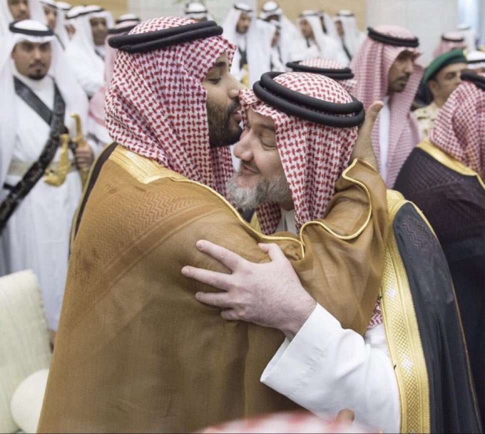 xn7oo's tweet image. صورة سمو سيدي ولي العهد حفظه الله🇸🇦
مع صاحب السمو الملكي الامير خالد بن طلال
كما عرف عن سموه صاحب الخلق الطيب وهو الكريم ابن الكريم حفيد الكرام ..