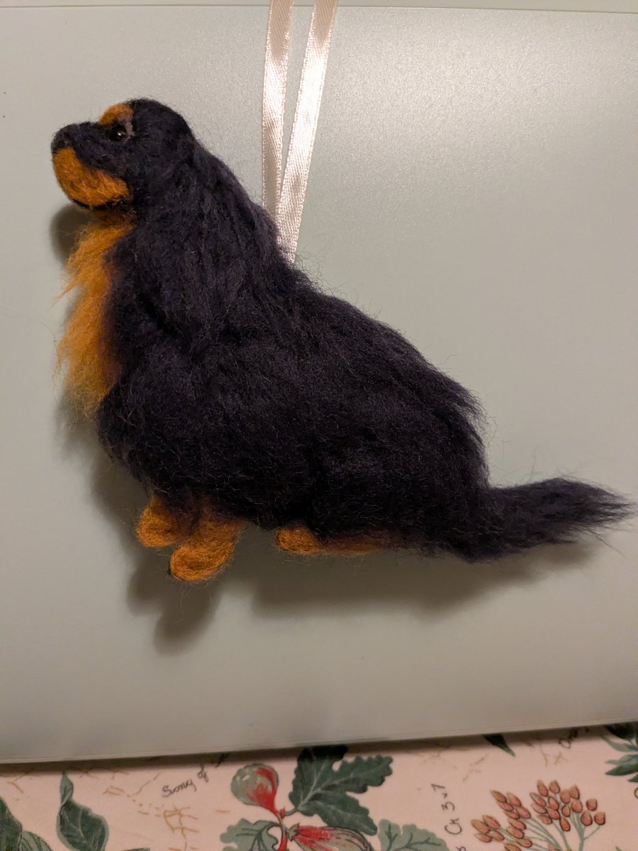 sheepinstitches's tweet image. Just finished a #cavalierkingcharles #spaniel in a sitting position with wonderful long ears.
If you like it, you&apos;ll find it in my shop in several colours and in a choice of sitting or standing pose, here ➡️sheepinstitches.etsy.com/listing/127958…