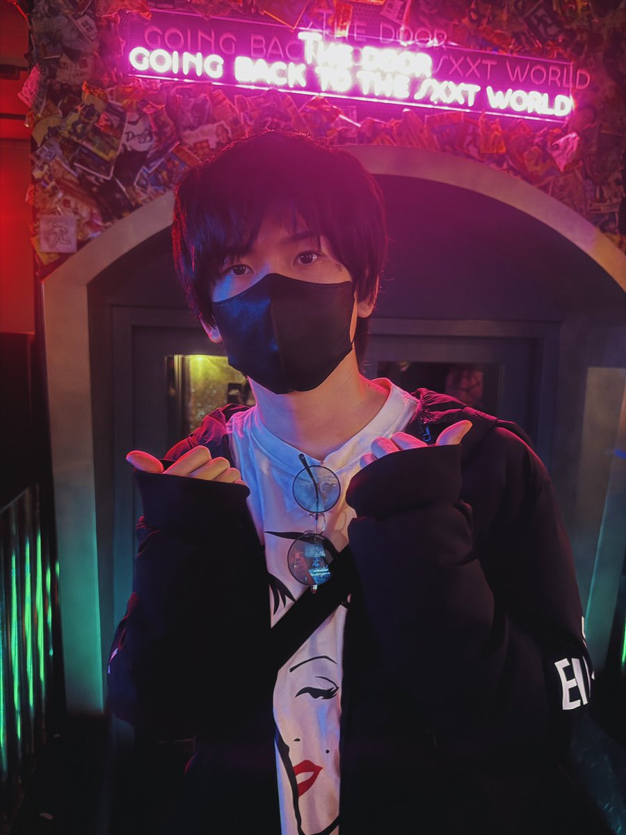 lukaluna250's tweet image. ねこさんいけめん

#二ファエル 
#猫こねこ
 
@NIPHAELxR 
@gesgest121