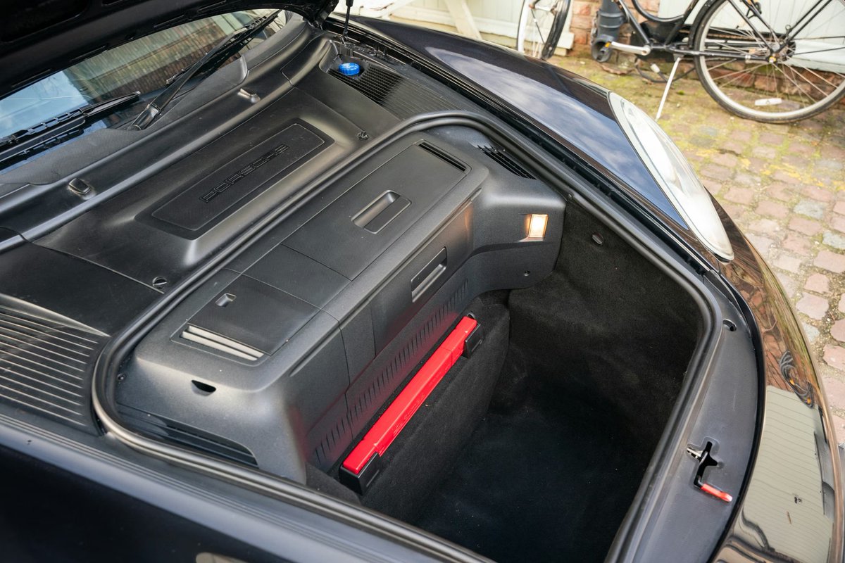 A mid-engine package built around balance, not hierarchy.
The 360 HP 3.4 flat-six worked with a manual gearbox that prioritised precision over speed, resulting in a car whose capability came from chassis neutrality rather than output. 
Its performance sat below contemporary 911s