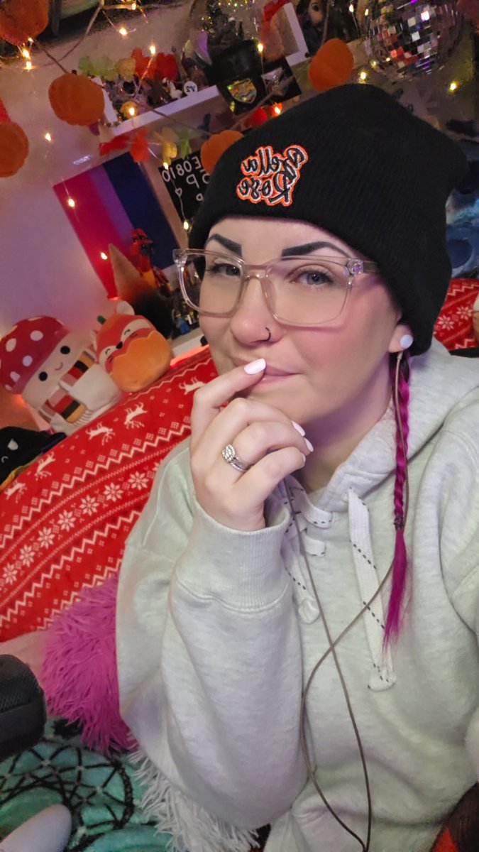 BellaRose0810's tweet image. 🚨 LIVE NOW 🚨
Day 4 of Star Wars Jedi: Fallen Order and the chaos level is increasing rapidly 😌✨
Streaming on Twitch, YouTube, &amp;amp; TikTok starting at 1PM EST!

🔗 twitch.tv/bellarose0810

#JediFallenOrder #StarWars #FirstPlaythrough #LiveNow