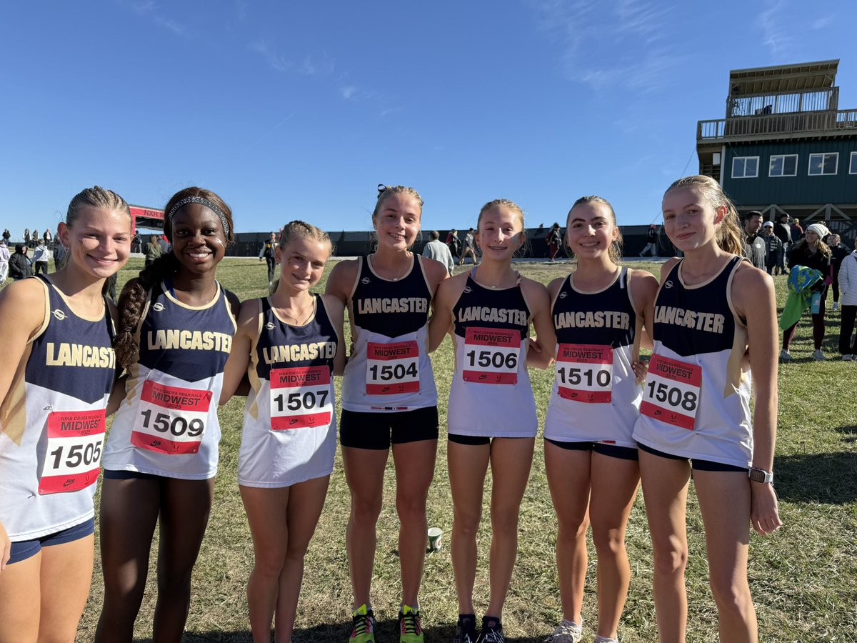 Lady Gales Distance tweet media