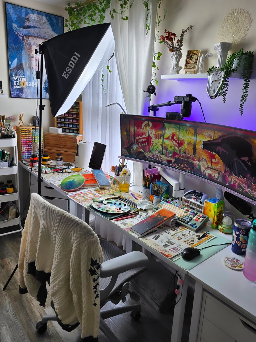 AngelaBermudezA's tweet image. 🎨🖌️ #studio #studiosetup #oilpainting #oiloncanvas #oilpaintings #artistlife #artstudio #oilpainter #artoftheday #artstudiolife #cozyvibes #cozyhome #cozyaesthetic #cozystudio