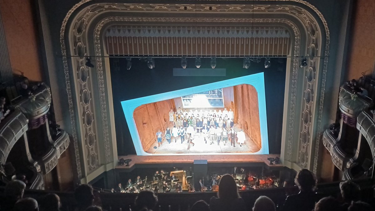 OperaSighs's tweet image. "Die schlaue Füchsin". (Review written in a futile effort to not entirely forget how to write.)
operasighs.wordpress.com/.../cunning-li… #stgtfüchsin
@oper_stuttgart