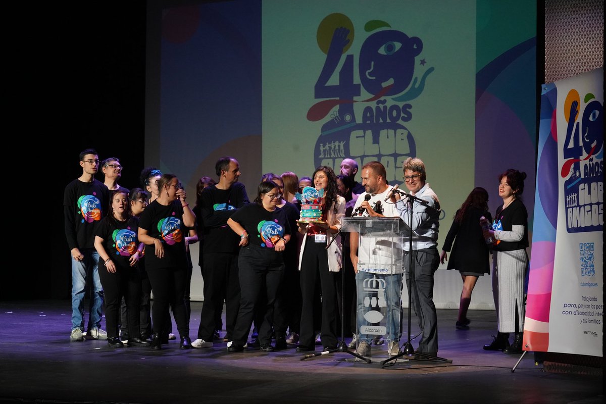40 años dan para mucho!! Felicidades <a href="/asoclubamigos/">Club Amigos</a>, por tantos momentos que habéis compartido con nosotros y los que compartiremos!!!! Un abrazo a la gran familia