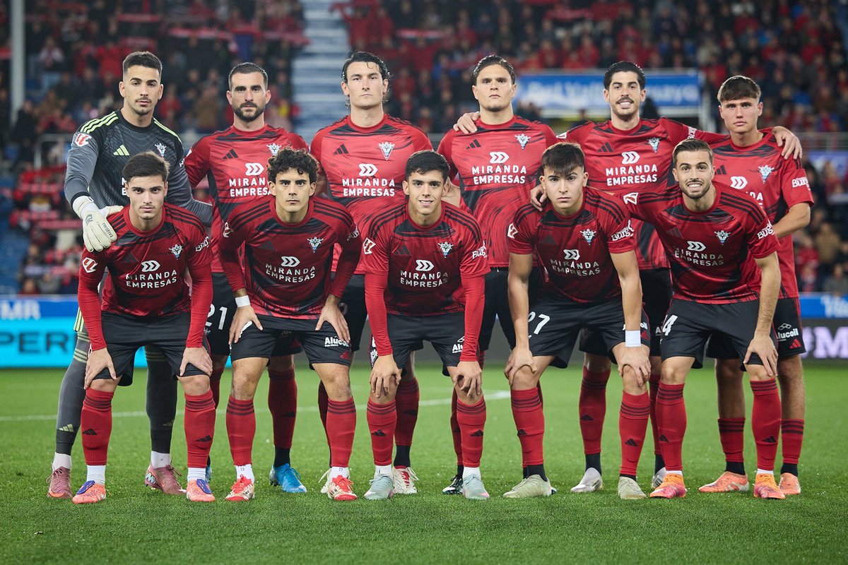 ⌚️| 0-0

⏸  𝗗𝗘𝗦𝗖𝗔𝗡𝗦𝗢 en Vitoria sin goles, partido intenso 💪🏽

#MirandésBurgos #OndaRojilla #LigaHypermotion #DerbiDeBurgos