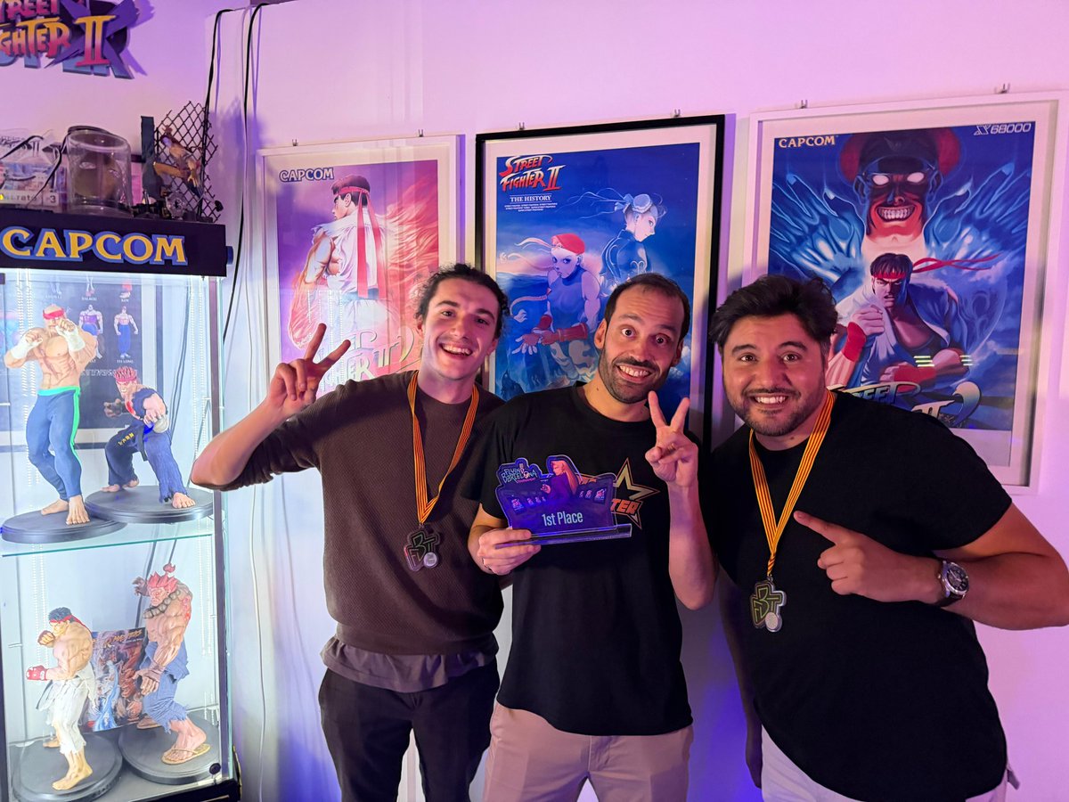 Flying Barcelona Tournament 2025 Solo results:

🥇 Max31 - Cammy 
🥈 Kazel - Old Ken
🥉 Bazoukha - Boxer/O.Boxer

Bracket: 2xoffline.challonge.com/fbt2025solo