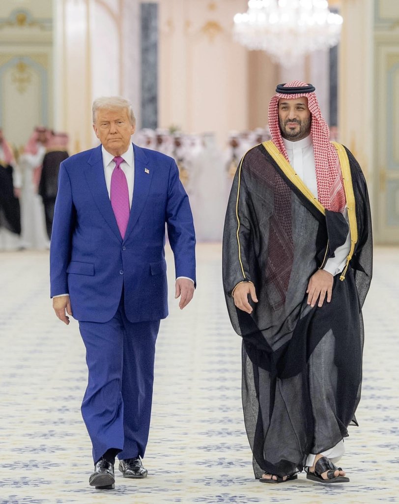 tmrrah9's tweet photo. #تمرة💢|| انباء🚨:

النشيد الوطني السعودي🇸🇦 "سارعي للمجد و العليا" سوف يصدح في البيت الأبيض🇺🇸 اثناء الزيارة https://t.co/NgPPHVtrmY
