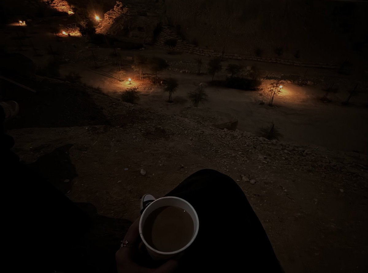 دانـه tweet media