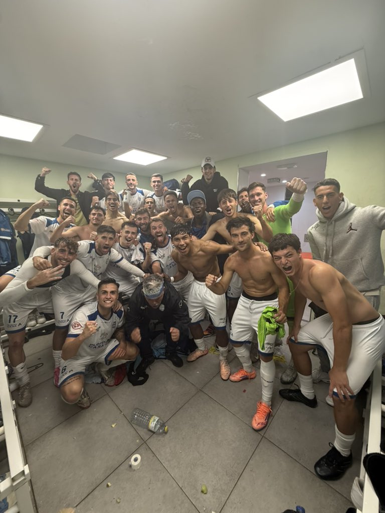 cpmlaslagunas's tweet image. REMONTADA DE ABSOLUTOS LOCOS PARA LLEVARNOS EL ➕3️⃣