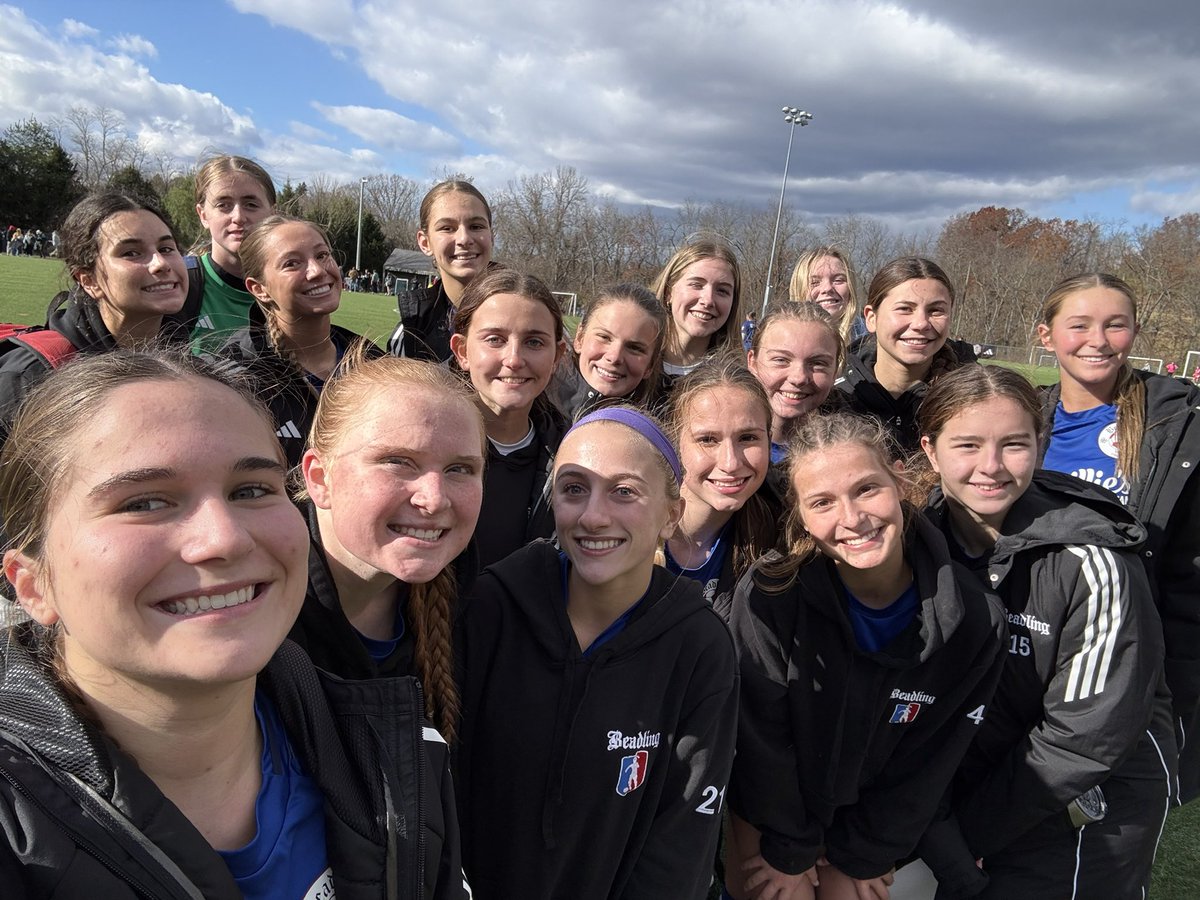 Beadling2009GA's tweet image. First game, first win! 

Great job, ladies!

⚽️ @AbbyMascaro 
⚽️ @RosenwasserLily 
🅰️ @beccabraund__ 
🅰️ @AbbyMascaro 

@BeadlingSoccer @GAcademyLeague