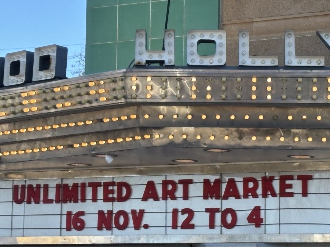 badtabbydesigns's tweet photo. The Unlimited Art Market is underway in old nordeast at the Hollywood Theatre! 

#badtabbydesigns #artfair #smallbusiness #jewelry #handmade https://t.co/VWwC3HUnvi