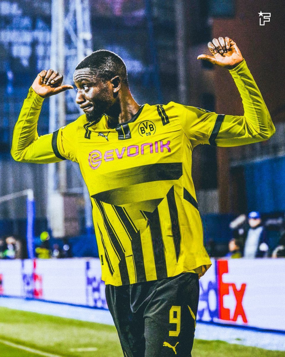 footmercato's tweet photo. ❌ Serhou Guirassy n’est 𝗣𝗔𝗦 𝗣𝗥𝗘́𝗦𝗘𝗡𝗧 parmi les trois finalistes du Ballon d’Or africain 2025. 😳🇬🇳

Ses statistiques lors de la saison 2024/2025 avec le Borussia Dortmund et la Guinée :

🏟️ 56 matchs
⚽️ 44 buts
🎯 10 passes décisives 

Des statistiques qui n’ont pas été suffisantes. 😕