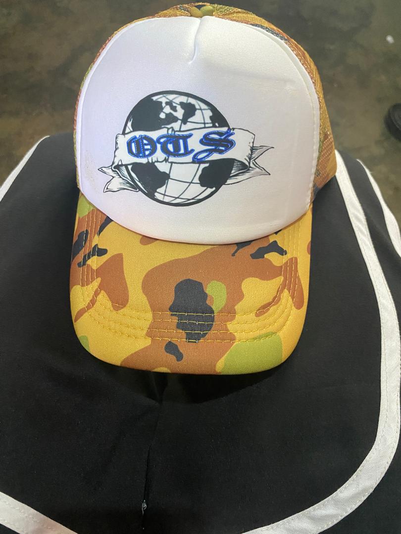 OTSpresident001's tweet photo. ØTS TRUNKERHAT 🧢🛒🛍️

Now available in stock ⚡
Also much affordable 💰
And can be delivered nationwild 🌍 https://t.co/OYNgnQPR6I