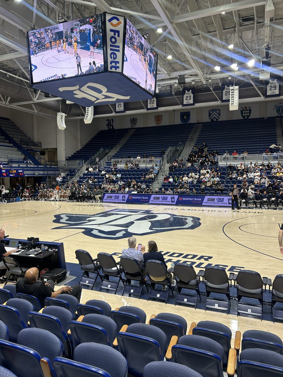 Thank you to <a href="/Bajan4hurdler/">Andrea Blackett</a> and the Rice Team for an amazing visit ! Loved visiting this campus. #uncommitted2026 #senior #next4?