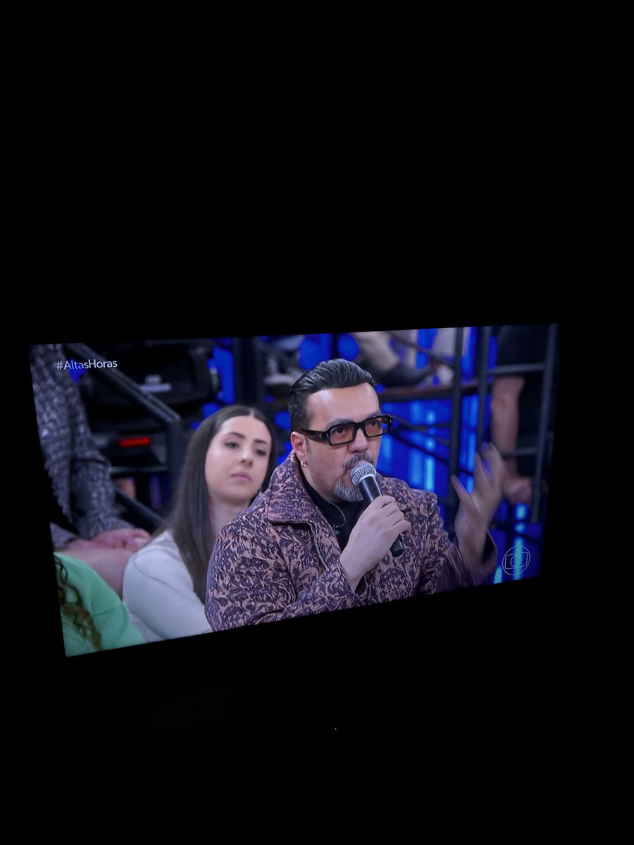 Caramba, ontem vi de relance na TV da minha sogra, e fiquei surpreso em como o Falcão está com cara de jovem