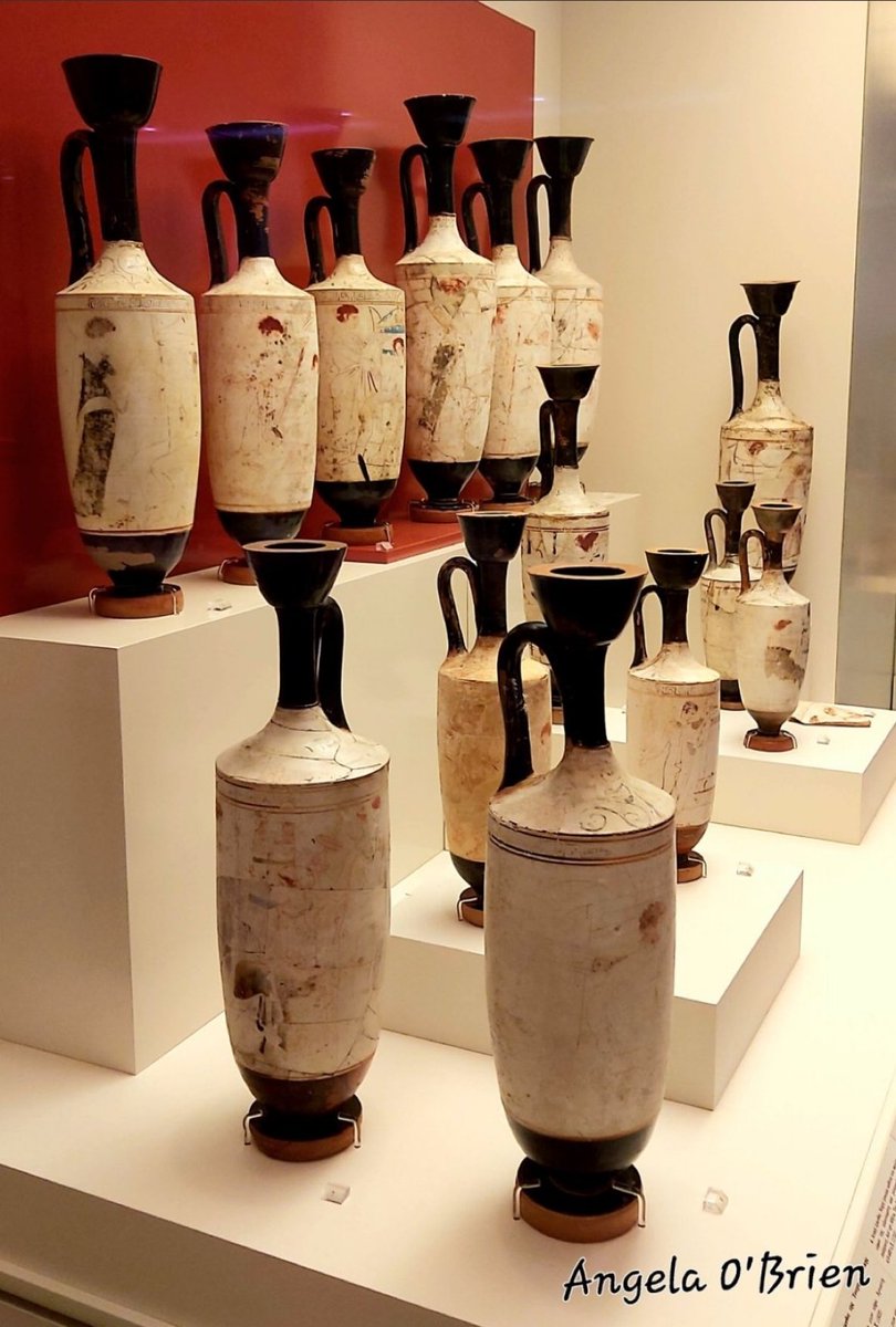🏺 Ancient Greek Attic white-ground lekythoi. Lekythoi were often given as grave offerings. Late Classical period. 425-400 BCE.  National Archaeological Museum, Athens, Greece. 📷 me