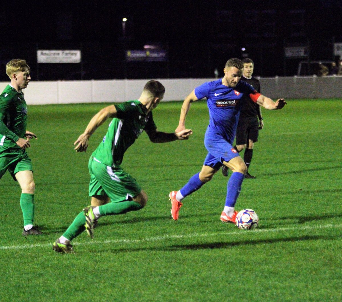 <a href="/CheadleTownFC/">Cheadle Town FC</a> were the architects of their own downfall as <a href="/CharnockFC/">Charnock Richard F.C.</a> capitalised on errors and won 5-1 in what can only be described as "a bad day at the office"
We go again Tuesday!!
More photos at : 
flickr.com/photos/cheadle…

#wearecheadle
#fellowfan
#nonleaguefootball