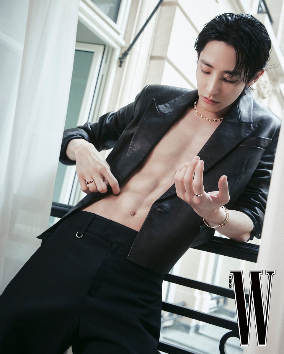 itsbluez's tweet image. simplesmente 
⠀⠀⠀⠀⠀⠀⠀⠀⣠⣶⣶⣶⣦⠀⠀
⠀⠀⣠⣤⣤⣄⣀⣾⣿⠟⠛⠻⢿⣷⠀
⢰⣿⡿⠛⠙⠻⣿⣿⠁⠀⠀⠀⣶⢿⡇
⢿⣿⣇⠀⠀⠀⠈⠏                                    
⠀⠻⣿⣷⣦⣤⣀⠀⠀       Soo-hyuk 
⠀⠀⠀⠀⠉⠉⠻⣿⣄⣴⣿⠟⠀⠀⠀
⠀⠀⠀⠀⠀⠀⠀⣿⡿⠟⠁⠀⠀